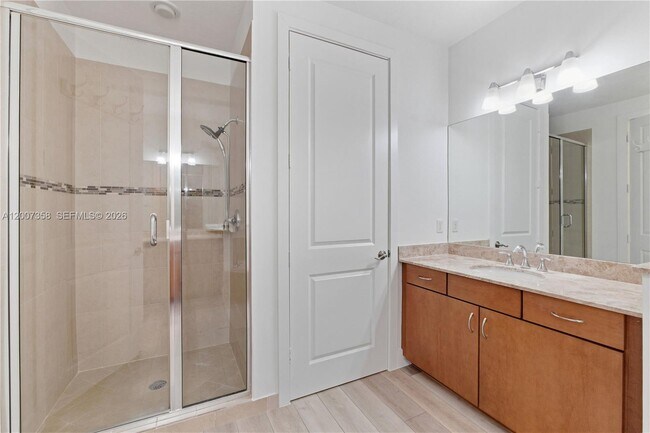 Building Photo - 13012 Riverwalk Cir N