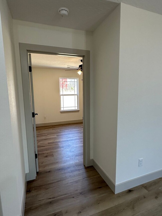 Building Photo - BRAND NEW 3 Bed 2 Bath in WAYNESVILLE - FOR RENT