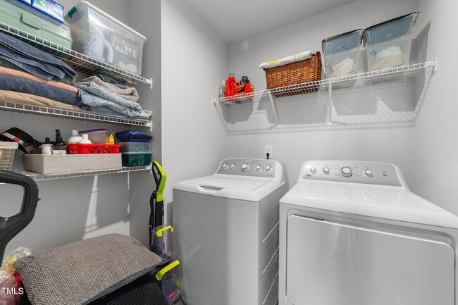 Building Photo - 45 Florentine Ct