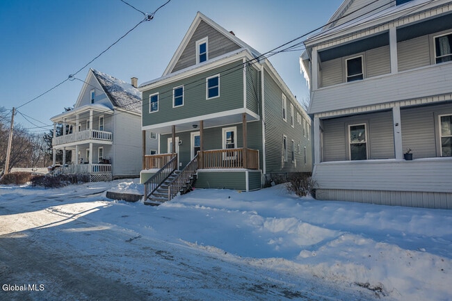 Building Photo - 65 Van Derveer St