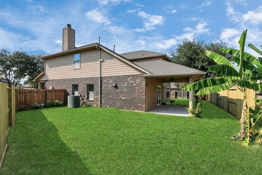 Building Photo - 11010 Riggs Mill Ln