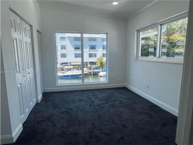 Building Photo - 3681 NE 170th St