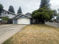 Building Photo - 3400 Cobblestone Dr