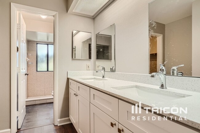 Building Photo - 3110 Riviera Bay Ct