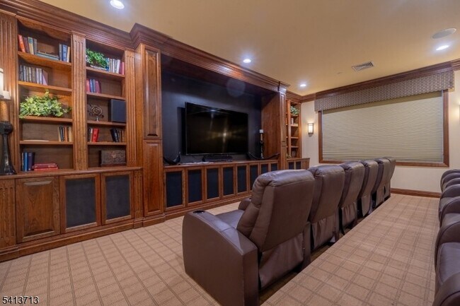 Building Photo - 47 Schindler Ct