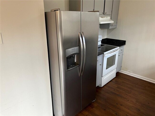 Building Photo - 2522 Whisper Ct NE