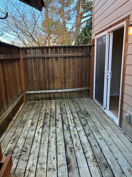 Building Photo - 2707 SE 50th Ave