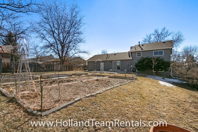 Building Photo - Updated Littleton House in GREAT LOCATION near Streets of SouthGlenn