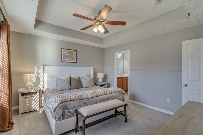 Building Photo - 1135 Canyon Oak Loop