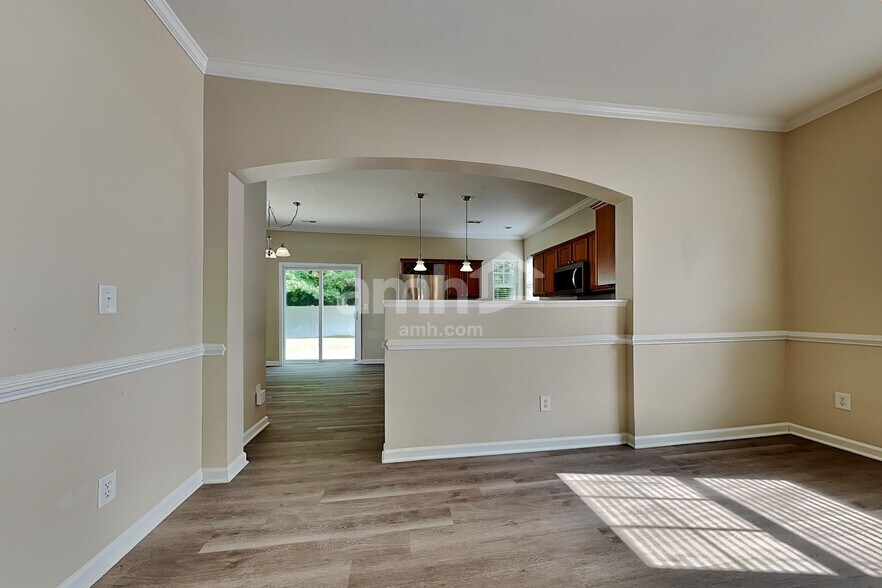 Building Photo - 13555 Aldenbrook Dr