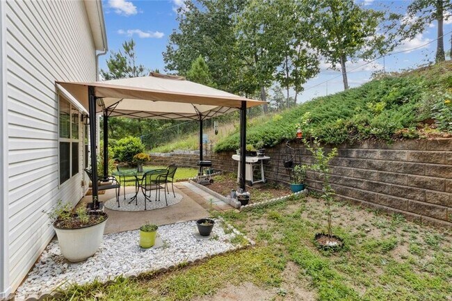 Building Photo - 436 Shenandoah Ct