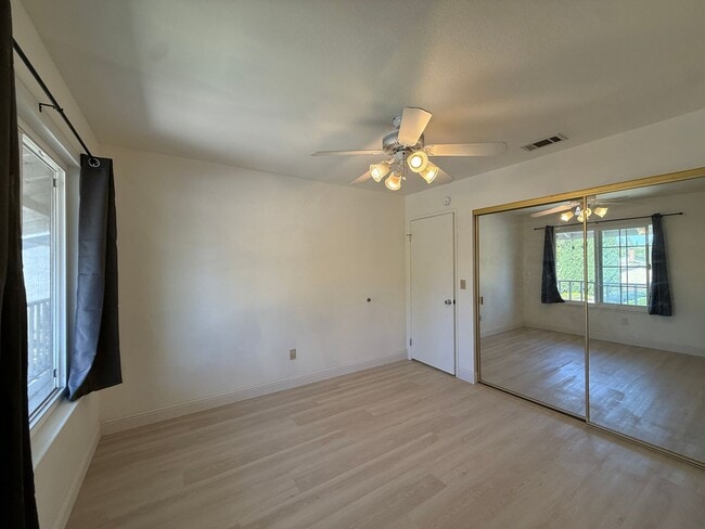 Building Photo - 3537 Augusta Ct