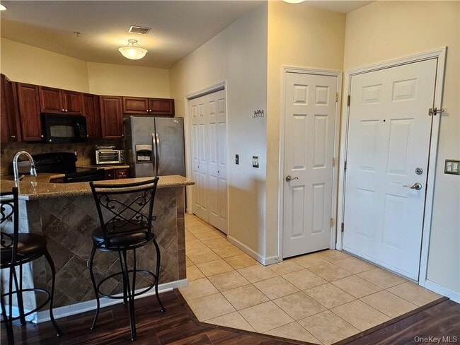 Building Photo - 934 Tower Ridge Cir