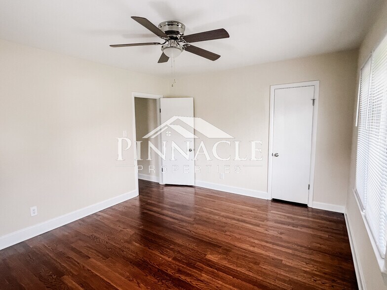 Building Photo - 117 Richeson Dr