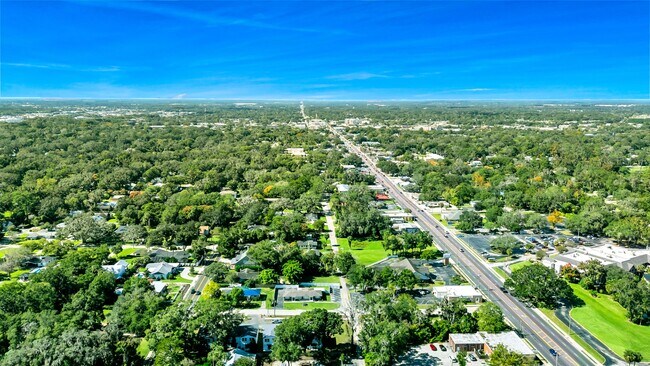Building Photo - 37 SE 15th Terrace