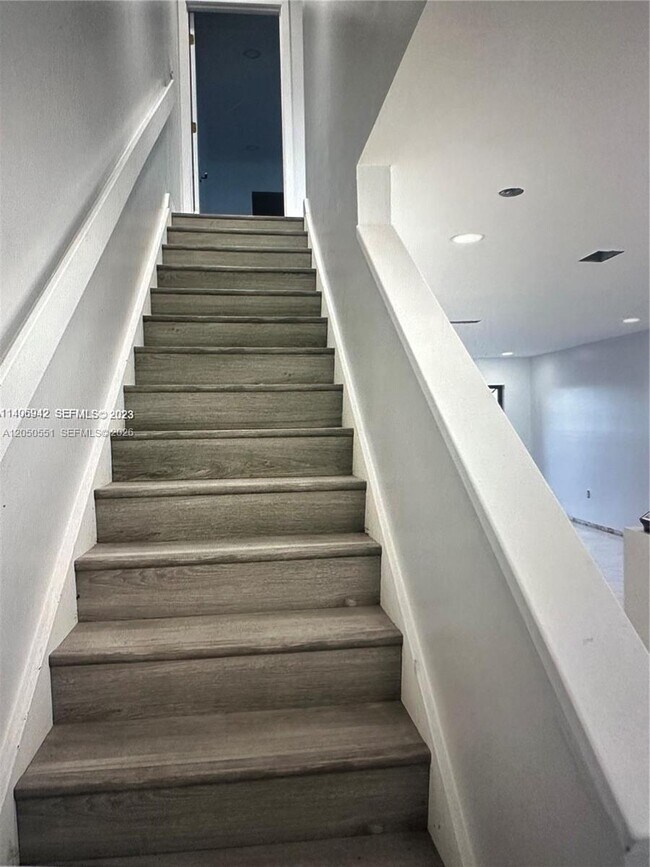 Building Photo - 13420 SW 62nd St