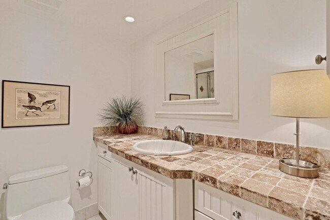 Building Photo - 5550 N Ocean Dr