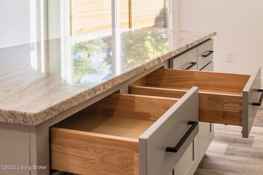 Building Photo - 3714 Selma Ave