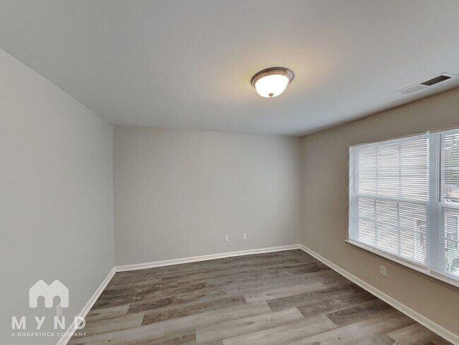 Building Photo - 15819 Herring Gull Way