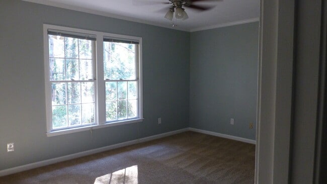Building Photo - 2 Bedroom Townhouse with Two-Car Garage