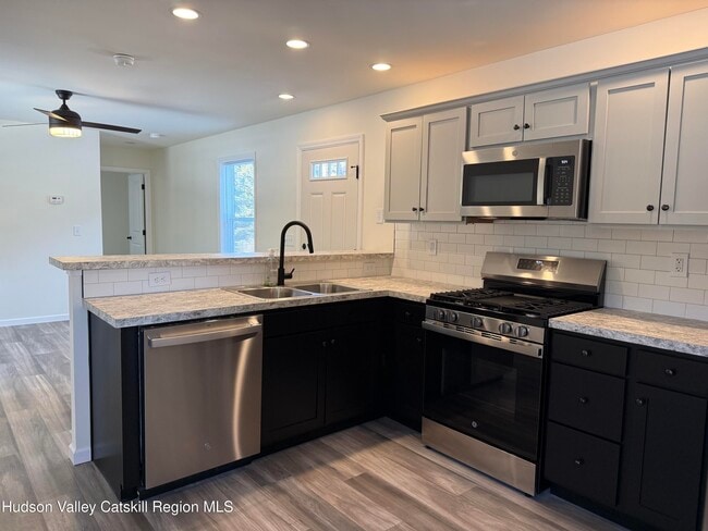 Building Photo - 11449 NY-22