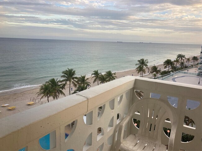 Building Photo - 4010 Galt Ocean Dr