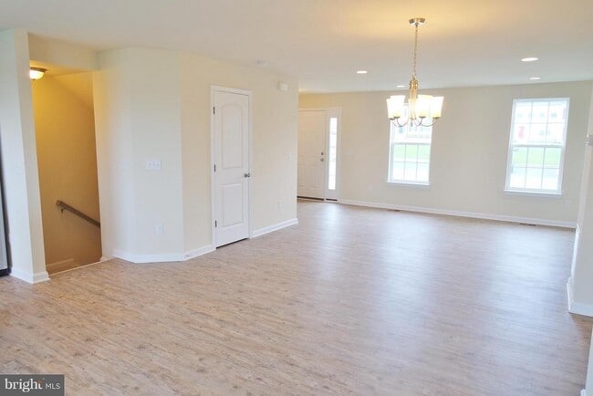 Building Photo - 48 Niblick Square