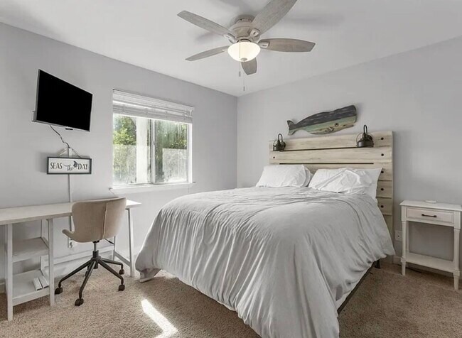 Building Photo - 485 Gulf Shore Dr