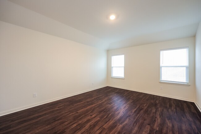 Building Photo - 7302 Lazy Cyn