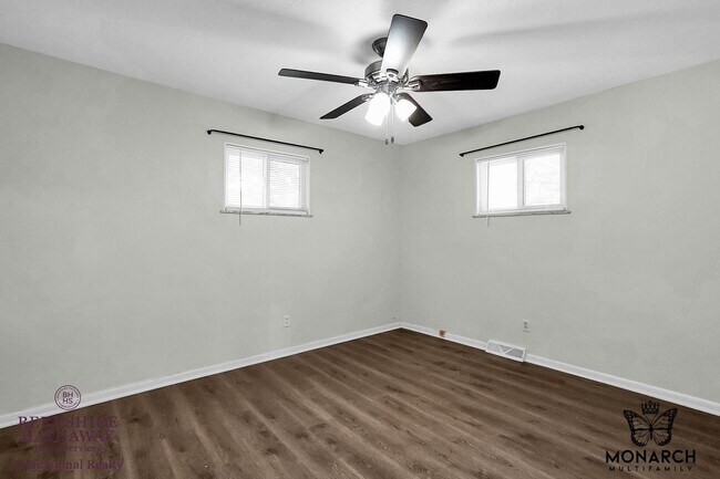Building Photo - Affordable 3 Bedroom Home
