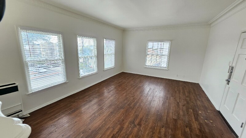Building Photo - 436 N Ardmore Ave