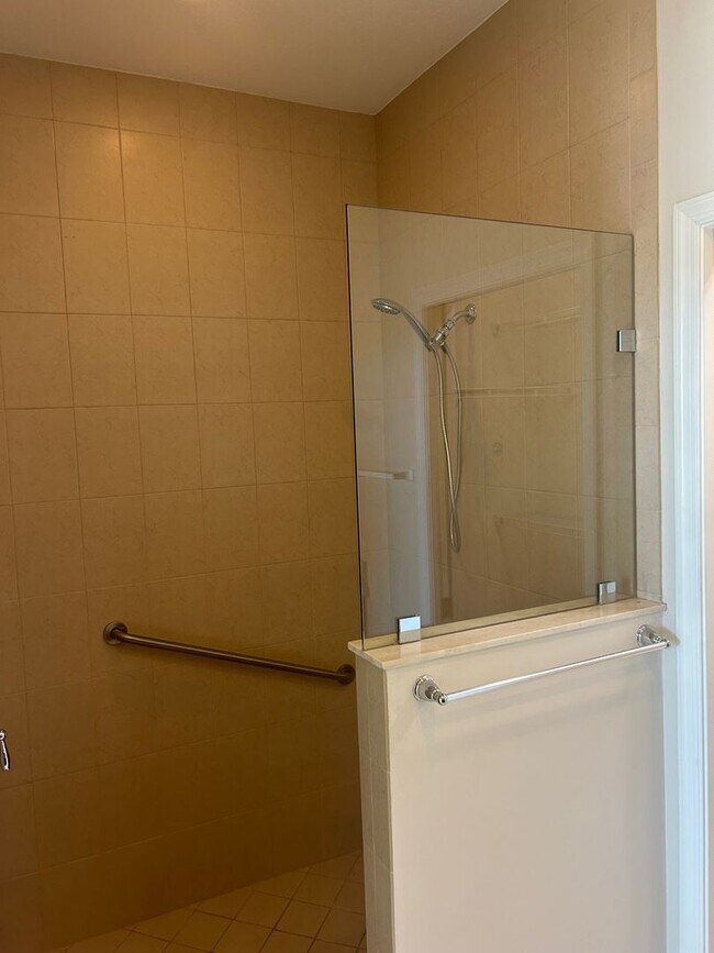 Building Photo - Lake Front Home In Lake Park at Tradition