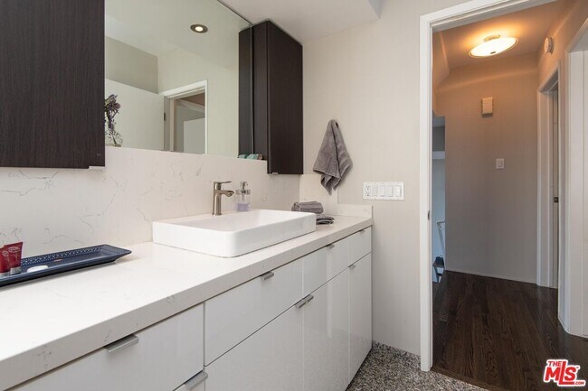 Building Photo - 18065 Coastline Dr