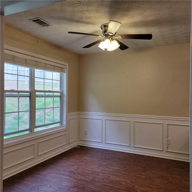 Building Photo - 5219 Leecroft Dr