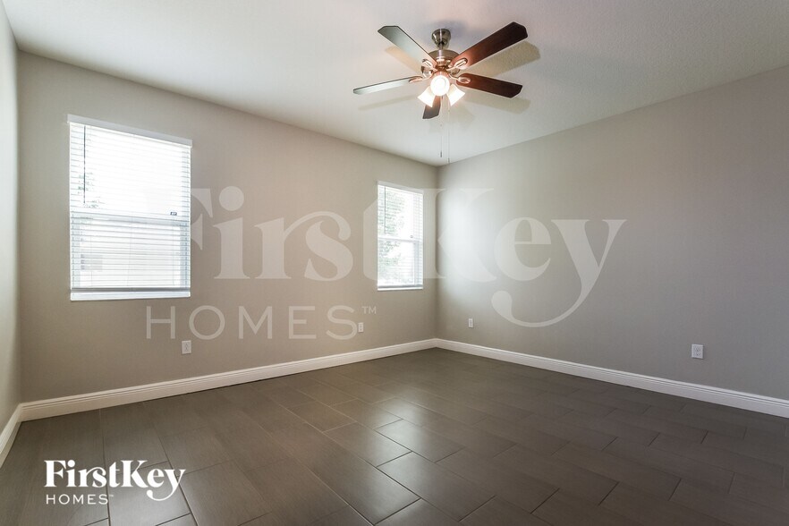 Building Photo - 12018 Sumter Dr