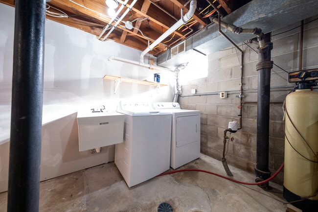 Building Photo - 7301 W Old Shakopee Rd