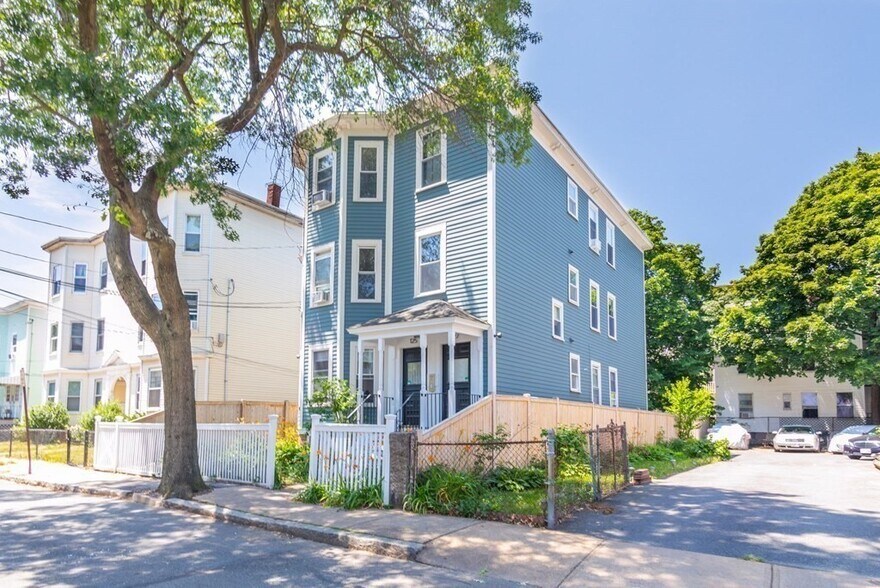 Building Photo - 127 Cherry St