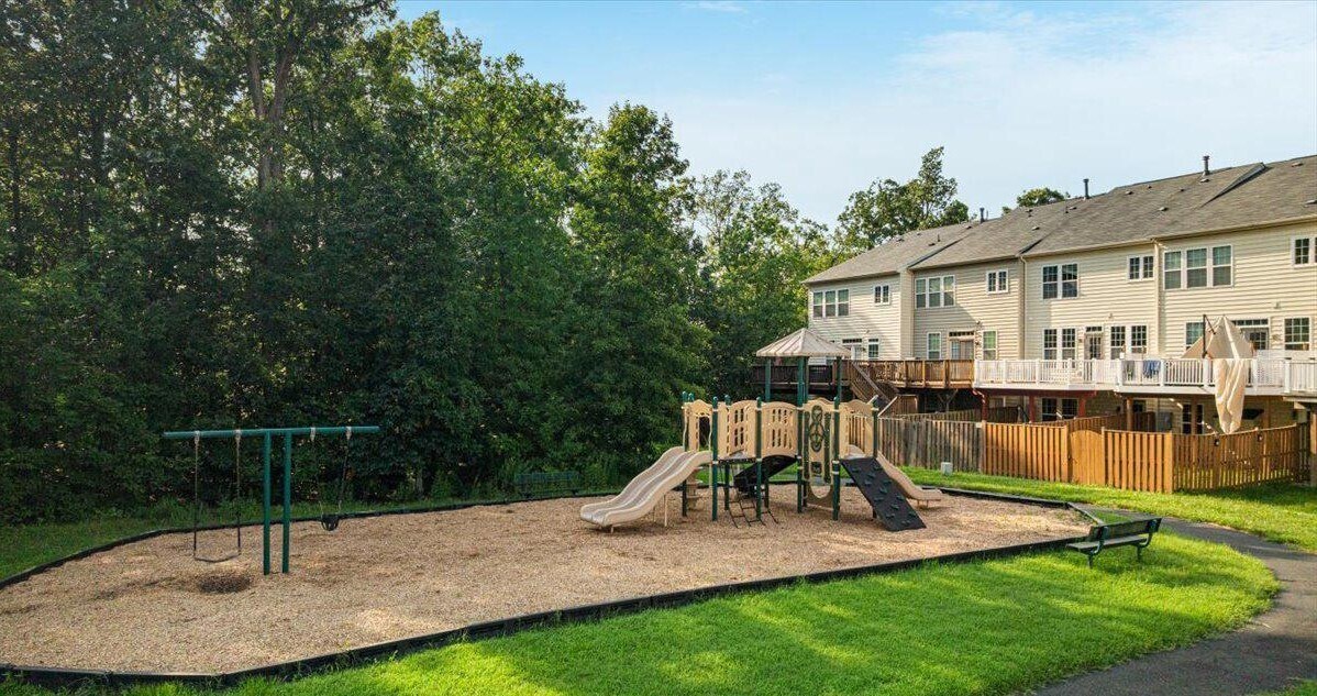 Building Photo - 25217 Beach Pl