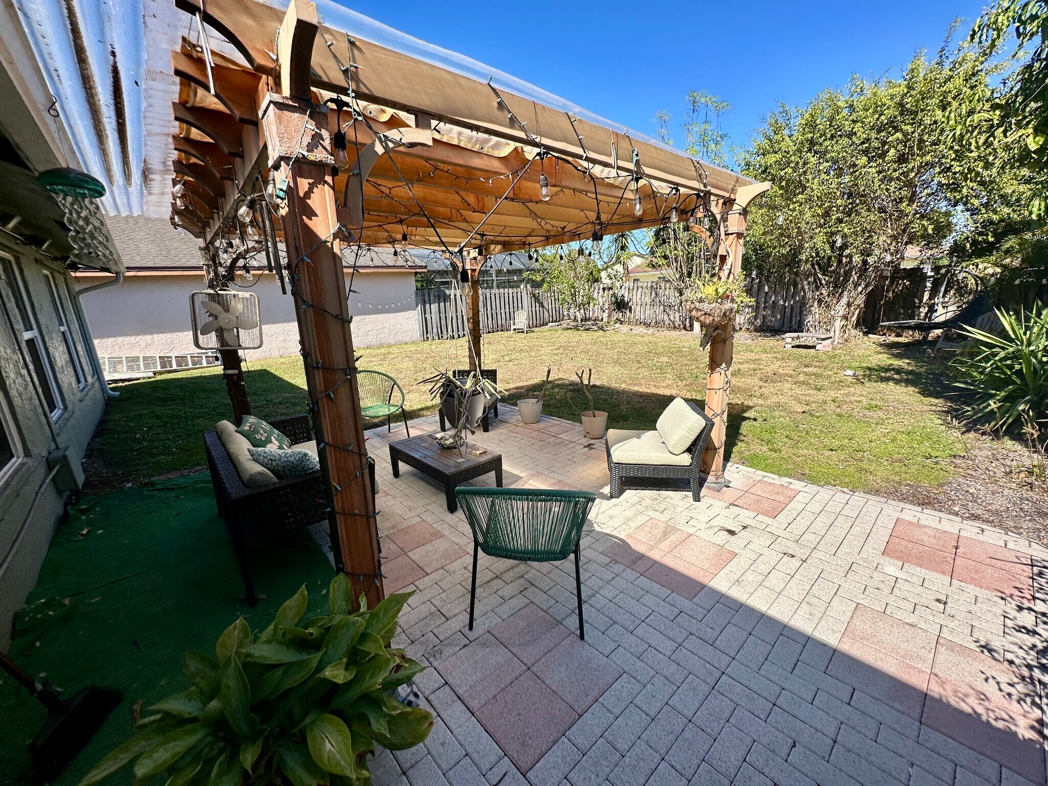 Building Photo - 4492 Brook Dr