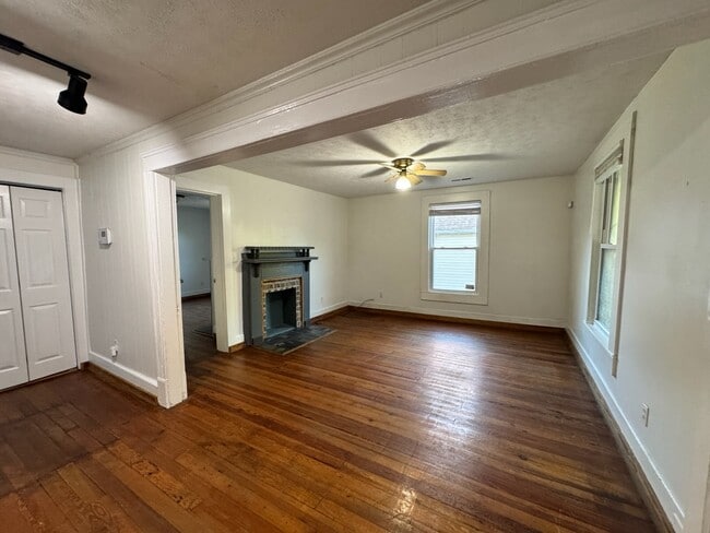 Building Photo - 617 Hiawassee Ave