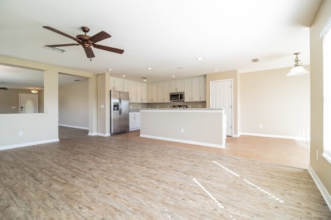 Building Photo - 2677 Grassmoor Loop