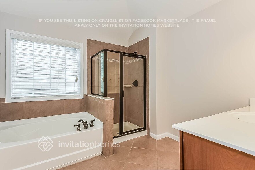 Building Photo - 499 Crestmont Ln