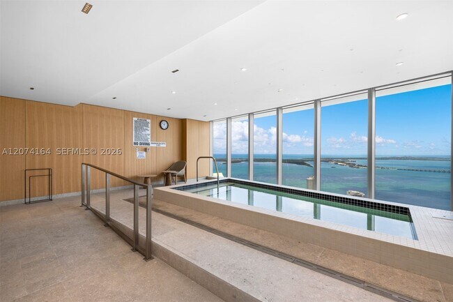 Building Photo - 300 S Biscayne Blvd