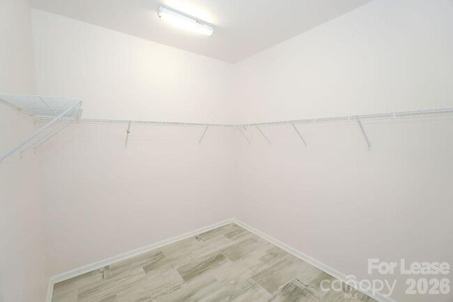 Building Photo - 4224 Lois Ln