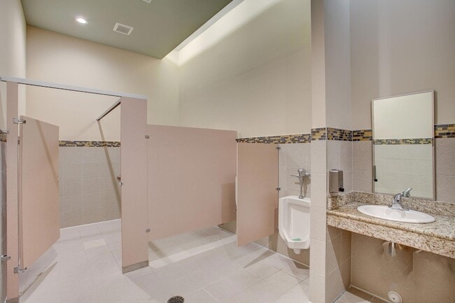 Building Photo - 92 Palmetto Ln