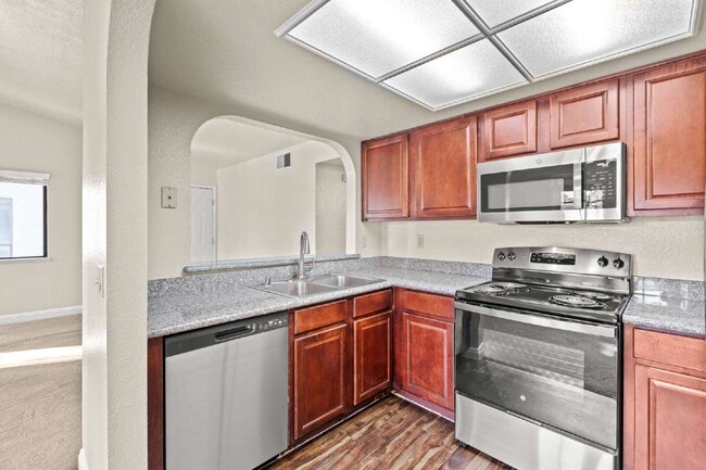 Building Photo - 2912 Bluegill Way