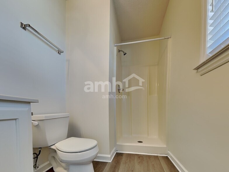 Building Photo - 5312 Tanglewood Pine Ln