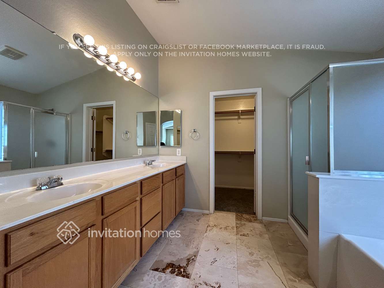 Building Photo - 2438 S 86th Ln