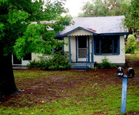 Building Photo - Cute 2BR Duplex in Zephyrhills