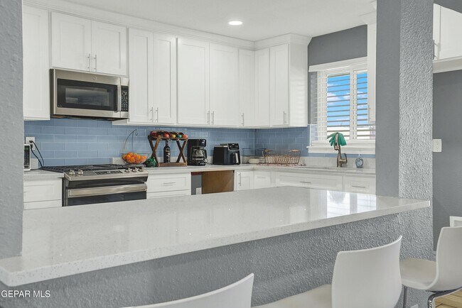 Building Photo - 1513 Fir St